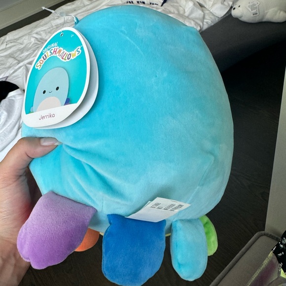 Squishmallow — Jerrika - Picture 2 of 3